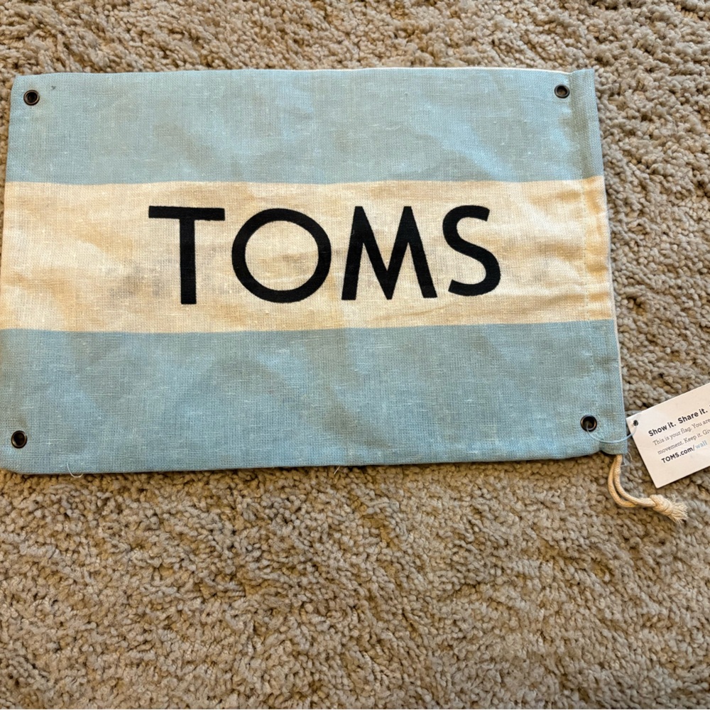 TOMS Flag